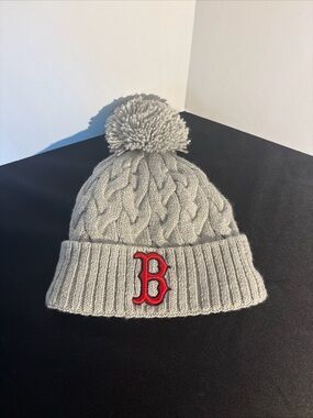 Gray Cable Knit Pom Beanie (Boston)